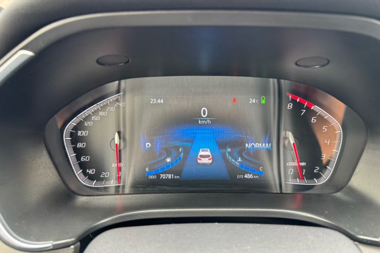 Used CHANGAN CS75 2019 280T DCT Million Edition China VI Standard Odometer Close Up