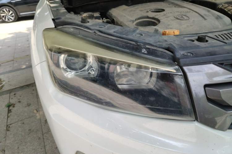 Used CHANGAN CS75 2019 280T Manual Million Edition China VI Right Front Headlight