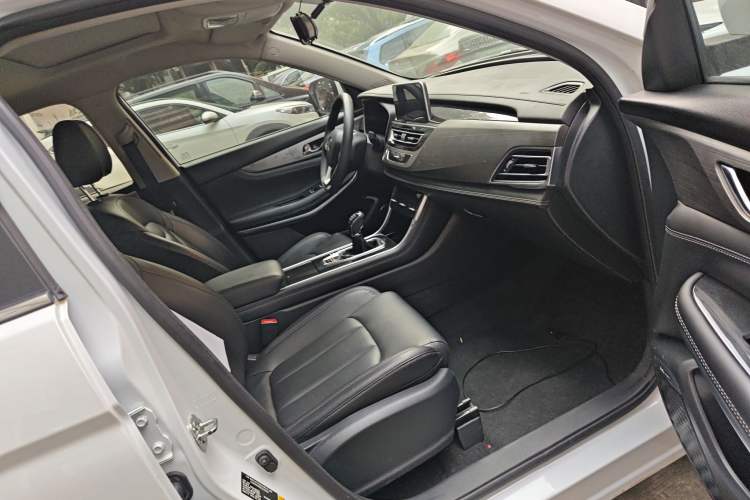 Used CHANGAN CS75 2019 280T Manual Million Edition China VI Right Front Seat