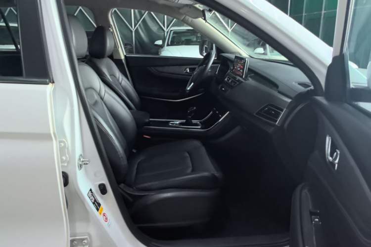 Used CHANGAN CS75 2019 280T Manual Million Edition China VI Right Front Seat
