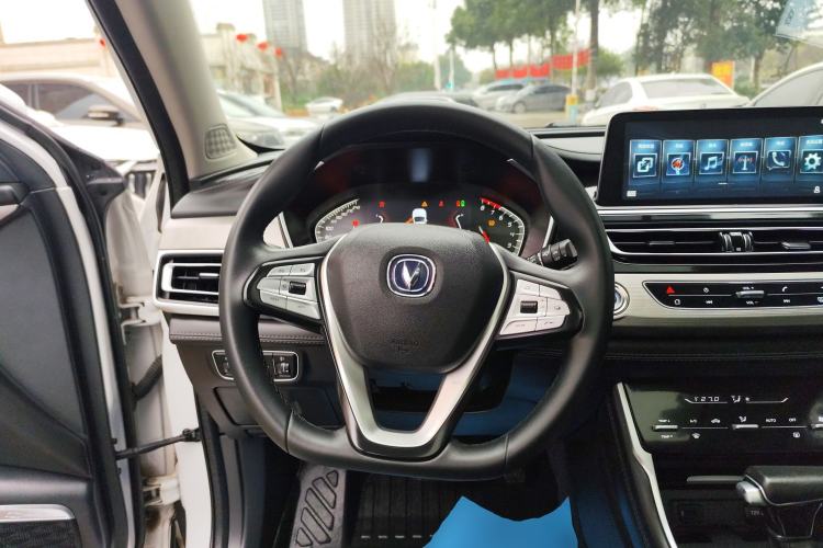 Used CHANGAN CS75 2019 280T DCT Million Edition China VI Standard Steering Wheel