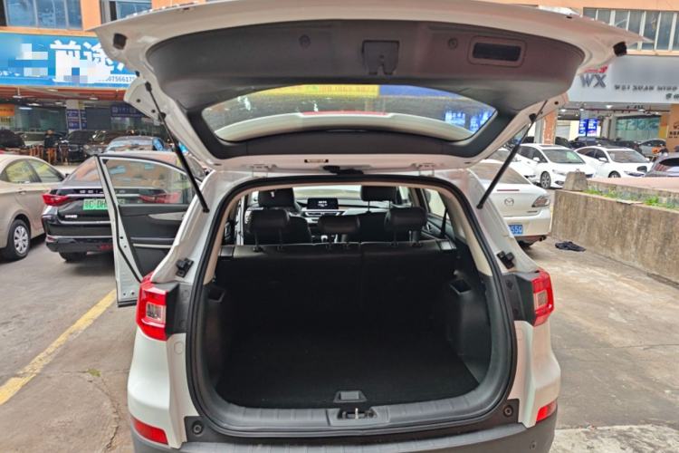 Used CHANGAN CS75 2019 280T Manual Million Edition China VI Trunk