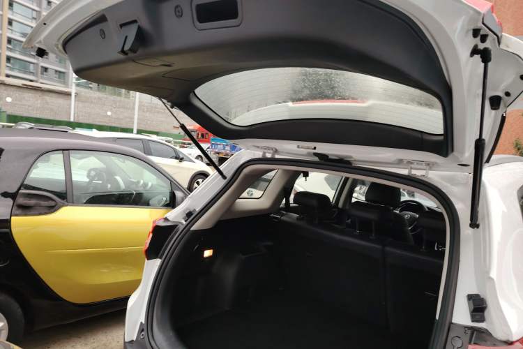 Used CHANGAN CS75 2019 280T DCT Million Edition China VI Standard Trunk