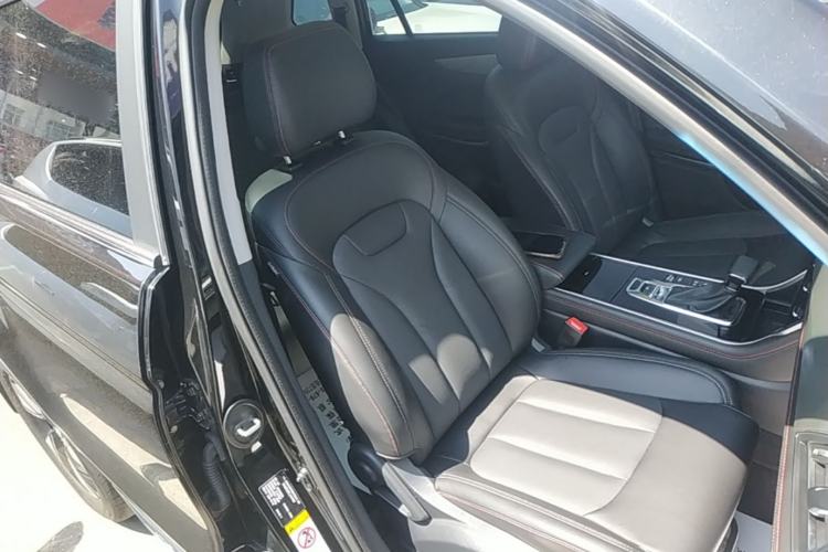 Used CHANGAN CS75 2020 280T DCT Luxury Version China VI Standard Right Front Seat
