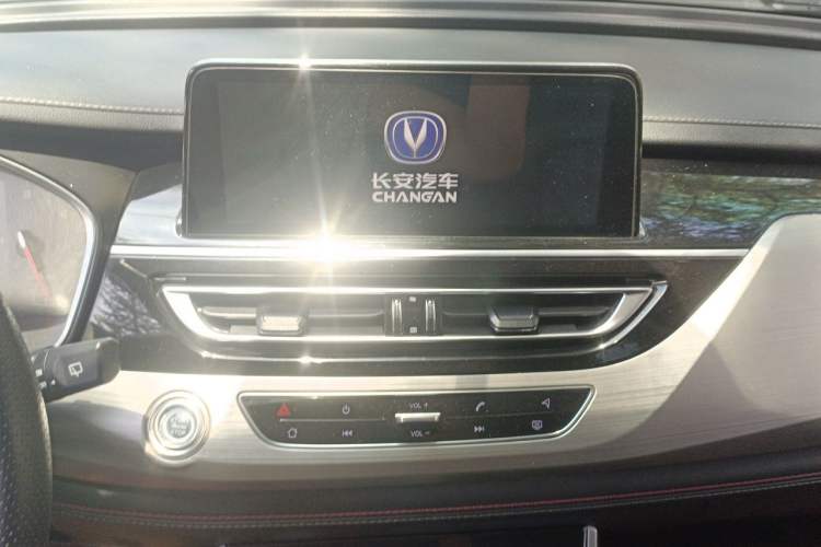 Used CHANGAN CS75 2020 280T Manual Smart Edition China VI Standard Audio And AC Panel