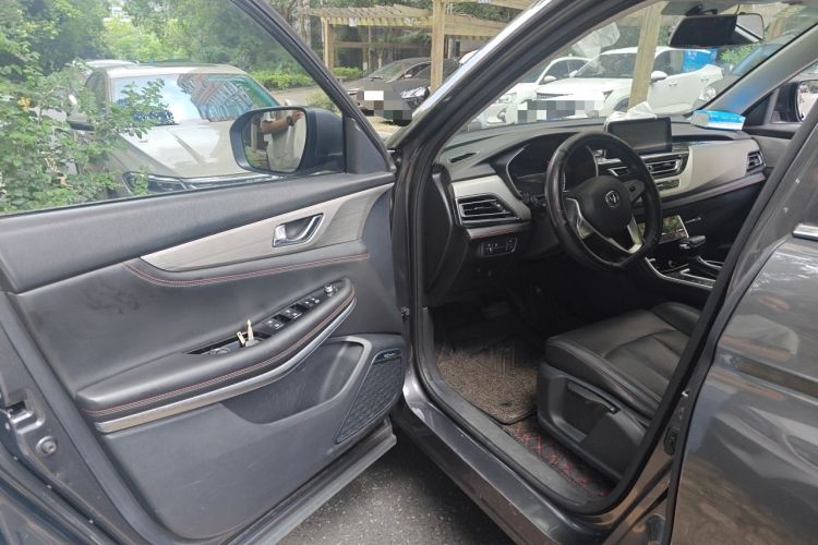Used CHANGAN CS75 2020 280T DCT Luxury Model China VI Standard Driver Seat