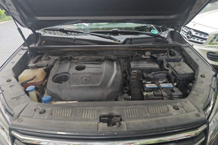 Used CHANGAN CS75 2020 280T DCT Luxury Model China VI Standard Engine Bay