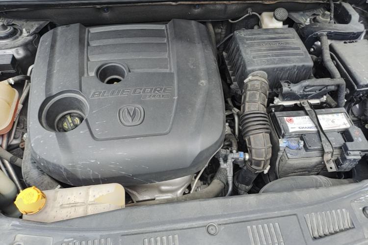 Used CHANGAN CS75 2020 280T DCT Luxury Version China VI Standard Engine Bay