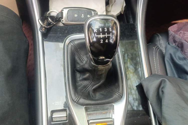 Used CHANGAN CS75 2020 280T Manual Smart Edition China VI Standard Gear Lever