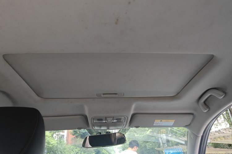 Used CHANGAN CS75 2020 280T DCT Luxury Model China VI Standard Headliner