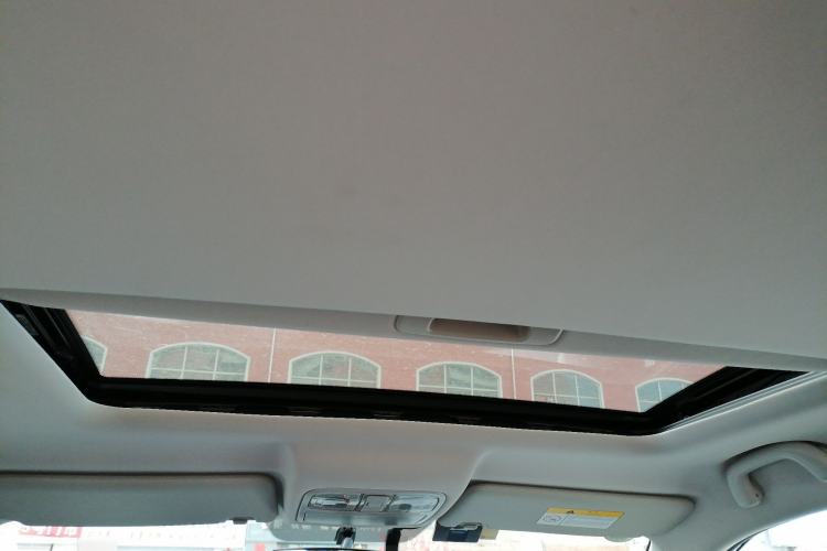 Used CHANGAN CS75 2020 280T DCT Luxury Model China VI Standard Headliner
