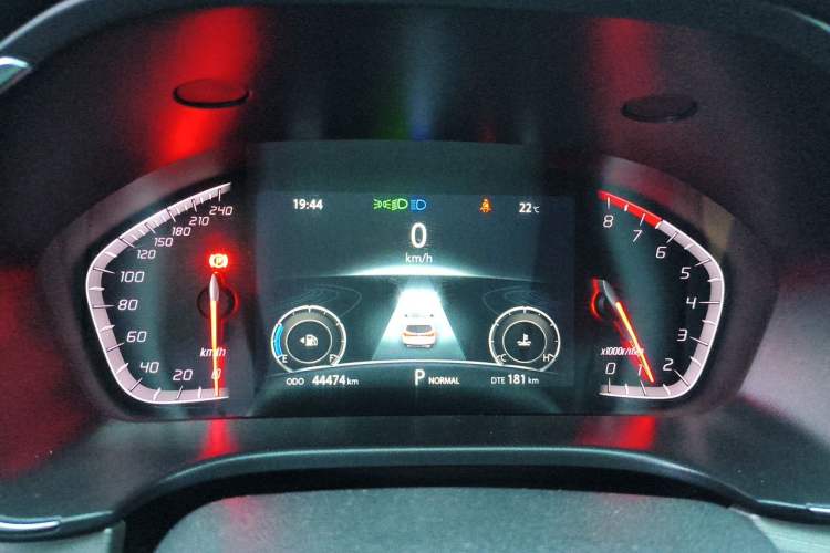 Used CHANGAN CS75 2020 280T DCT Luxury Model China VI Standard Instrument Cluster