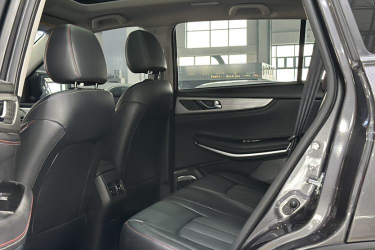 Used CHANGAN CS75 2020 280T DCT Luxury Version China VI Standard Interior 3