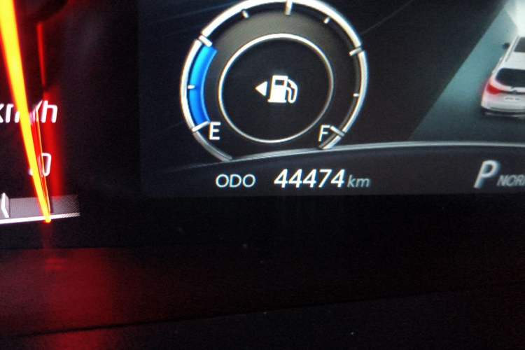 Used CHANGAN CS75 2020 280T DCT Luxury Model China VI Standard Odometer Close Up