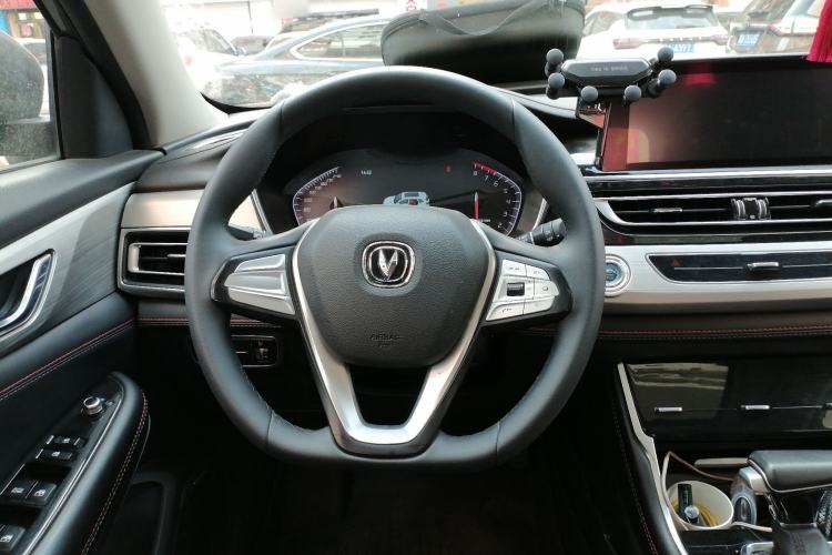 Used CHANGAN CS75 2020 280T DCT Luxury Model China VI Standard Steering Wheel