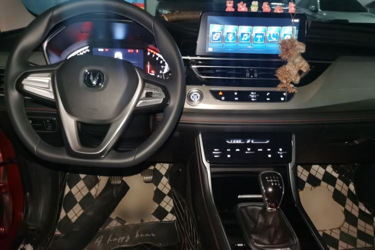 Used CHANGAN CS75 2020 280T Manual Elite Version China VI Standard Center Console