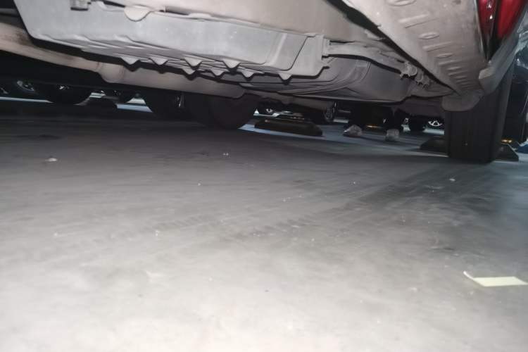 Used CHANGAN CS75 2020 280T Manual Elite Version China VI Standard Chassis Front Left