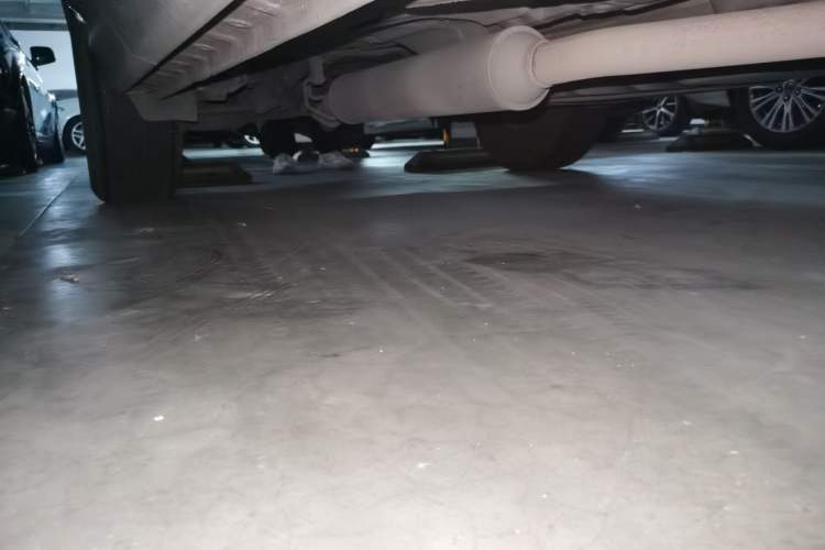 Used CHANGAN CS75 2020 280T Manual Elite Version China VI Standard Chassis Front Right