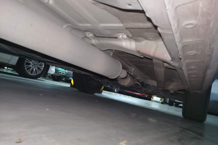 Used CHANGAN CS75 2020 280T Manual Elite Version China VI Standard Chassis Rear Right