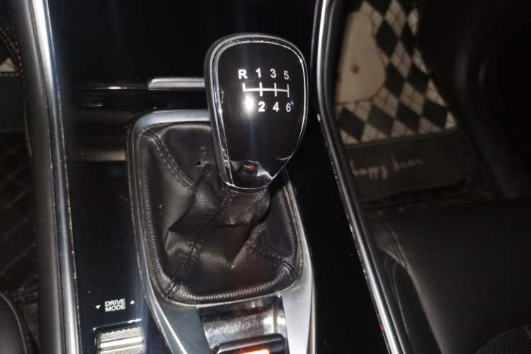 Used CHANGAN CS75 2020 280T Manual Elite Version China VI Standard Gear Lever