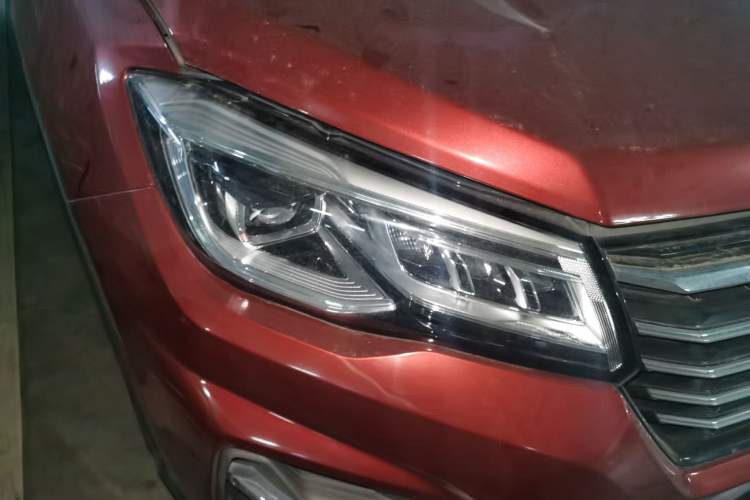 Used CHANGAN CS75 2020 280T Manual Elite Version China VI Standard Right Front Headlight
