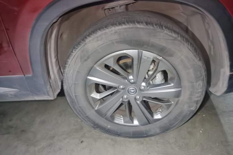 Used CHANGAN CS75 2020 280T Manual Elite Version China VI Standard Right Front Wheel Hub