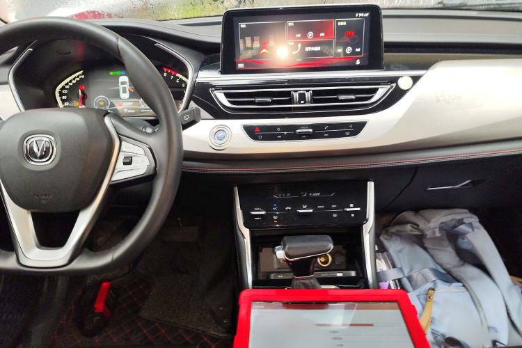Used CHANGAN CS75 2020 280T DCT Luxury Model China VI Standard Audio And AC Panel