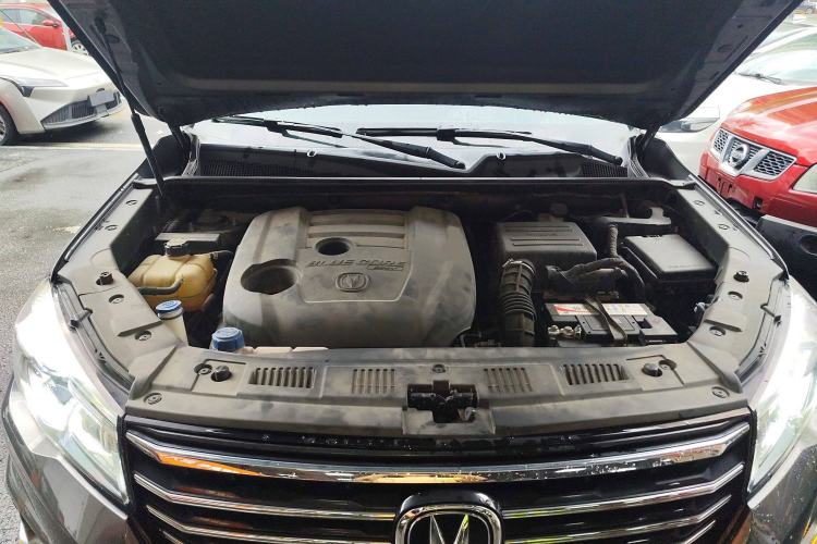 Used CHANGAN CS75 2020 280T DCT Luxury Model China VI Standard Engine Bay