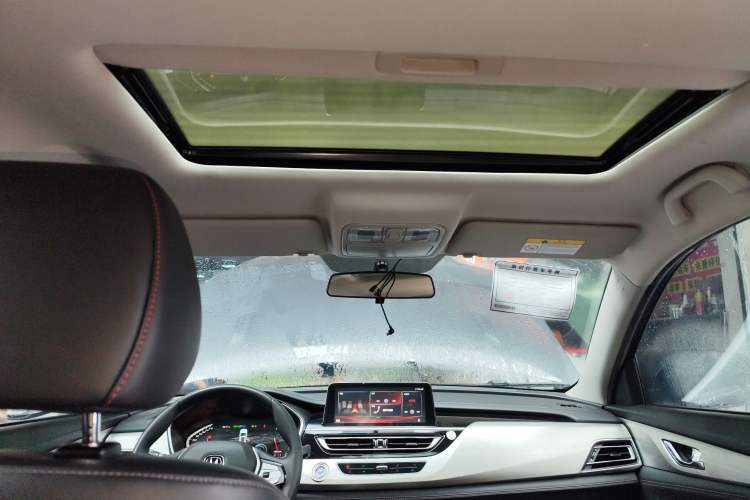 Used CHANGAN CS75 2020 280T DCT Luxury Model China VI Standard Headliner