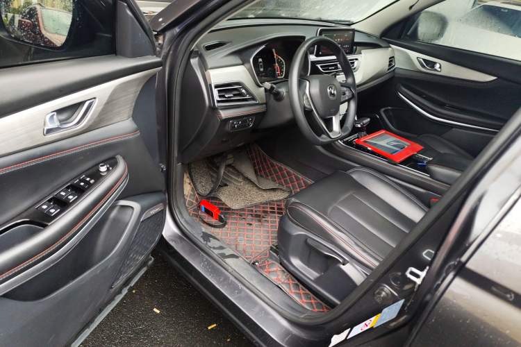 Used CHANGAN CS75 2020 280T DCT Luxury Model China VI Standard Interior 3