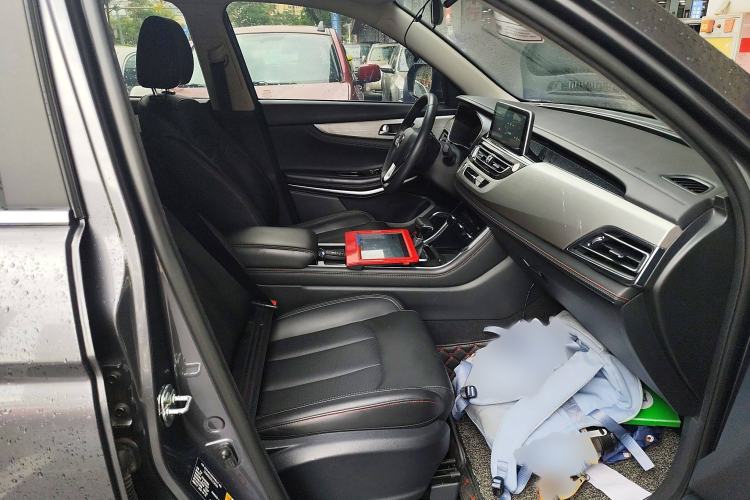 Used CHANGAN CS75 2020 280T DCT Luxury Model China VI Standard Right Front Seat
