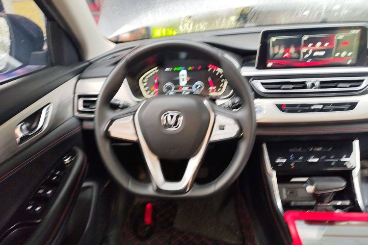 Used CHANGAN CS75 2020 280T DCT Luxury Model China VI Standard Steering Wheel