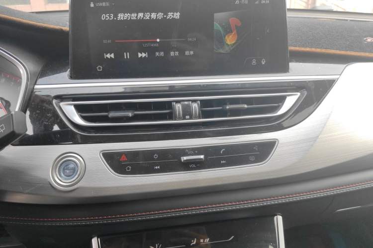 Used CHANGAN CS75 2020 280T Manual Smart Edition China VI Standard Audio And AC Panel