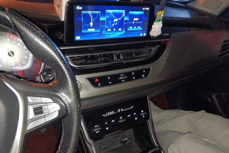 Used CHANGAN CS75 2020 280T Manual Elite Version China VI Audio And AC Panel