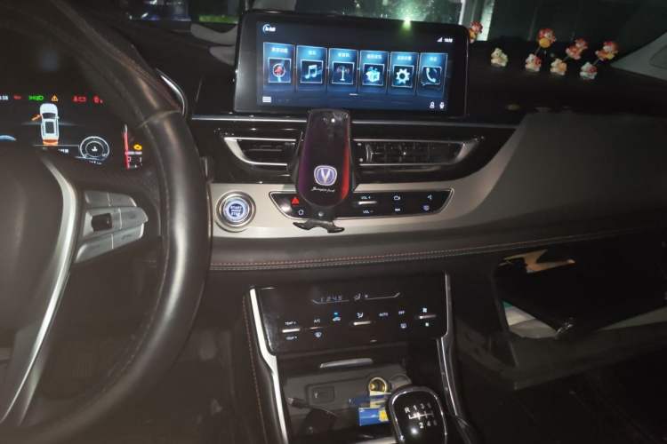 Used CHANGAN CS75 2020 280T Manual Elite Version China VI Audio And AC Panel