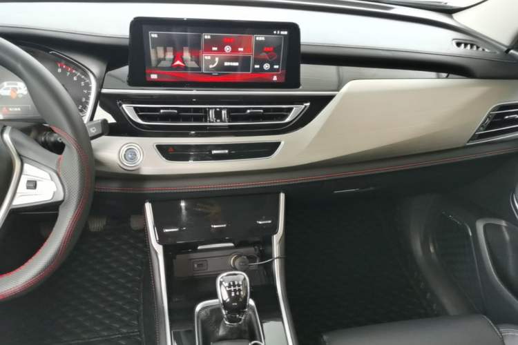 Used CHANGAN CS75 2020 280T Manual Elite Version China VI Standard Audio And AC Panel
