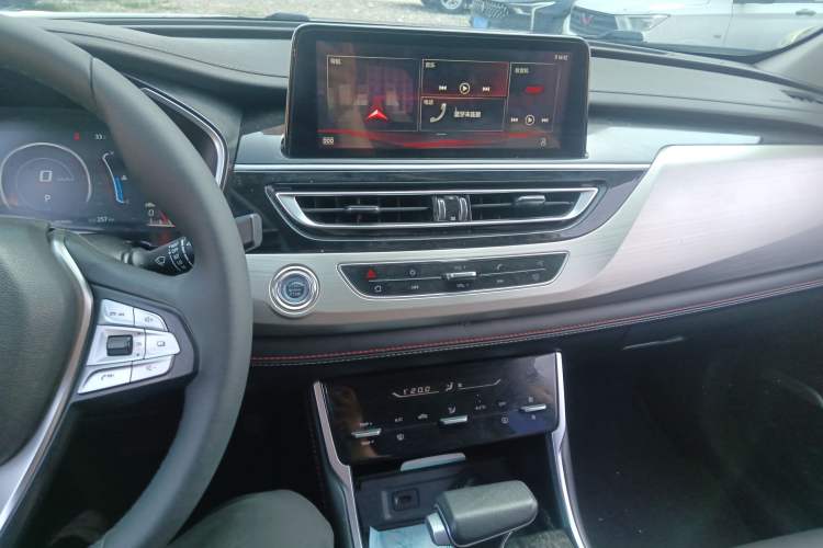 Used CHANGAN CS75 2020 280T DCT Luxury Model China VI Standard Audio And AC Panel