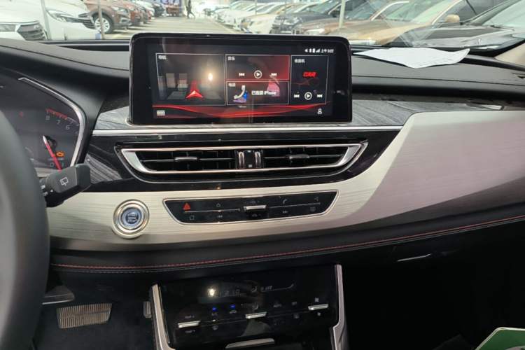 Used CHANGAN CS75 2020 280T DCT Luxury Model China VI Standard Audio And AC Panel