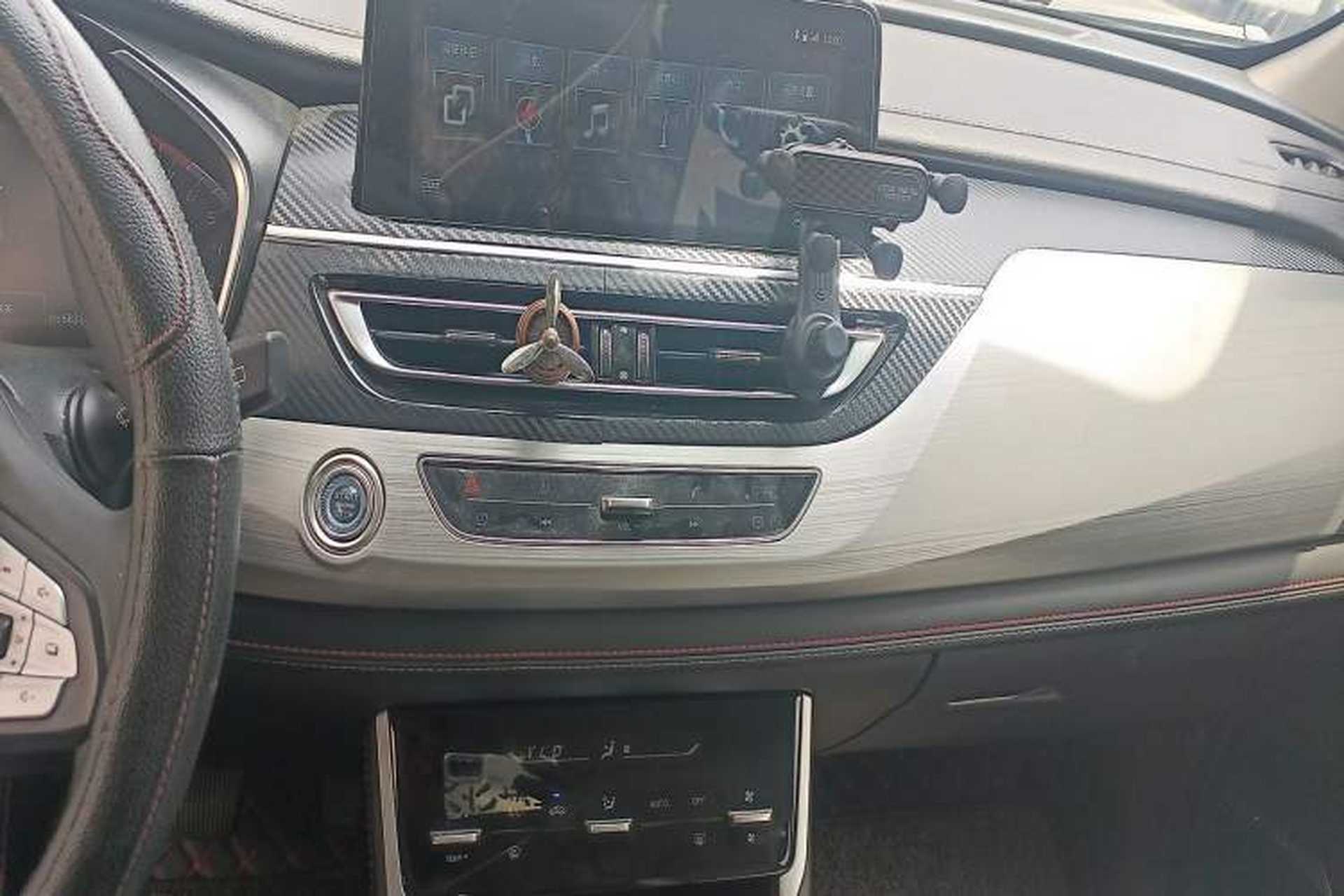 Used CHANGAN CS75 2020 280T DCT Luxury Model China VI Standard Audio And AC Panel