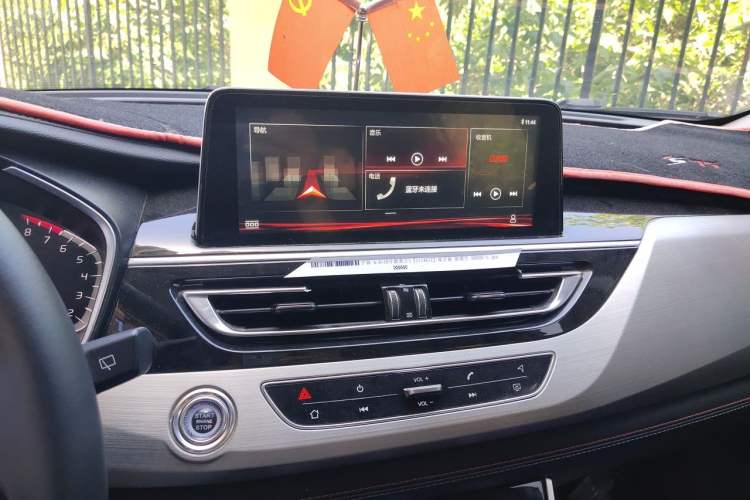 Used CHANGAN CS75 2020 280T DCT Luxury Model China VI Standard Audio And AC Panel