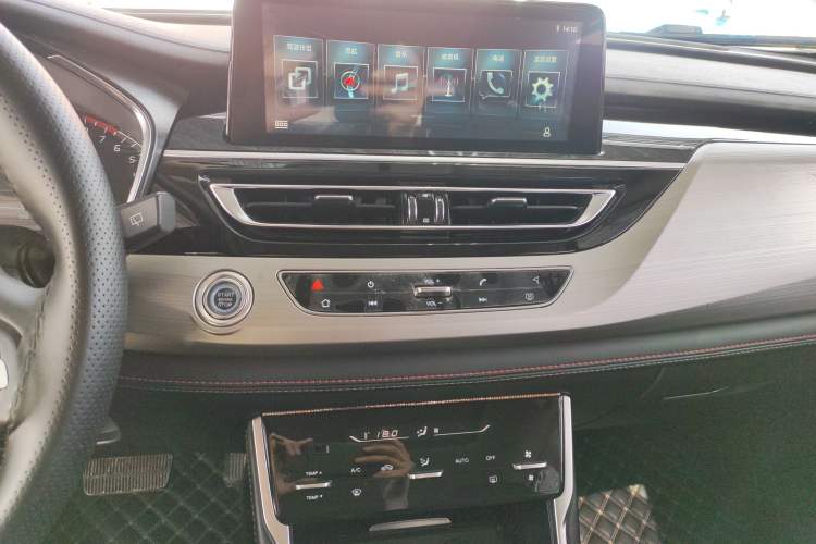 Used CHANGAN CS75 2020 280T DCT Luxury Model China VI Standard Audio And AC Panel