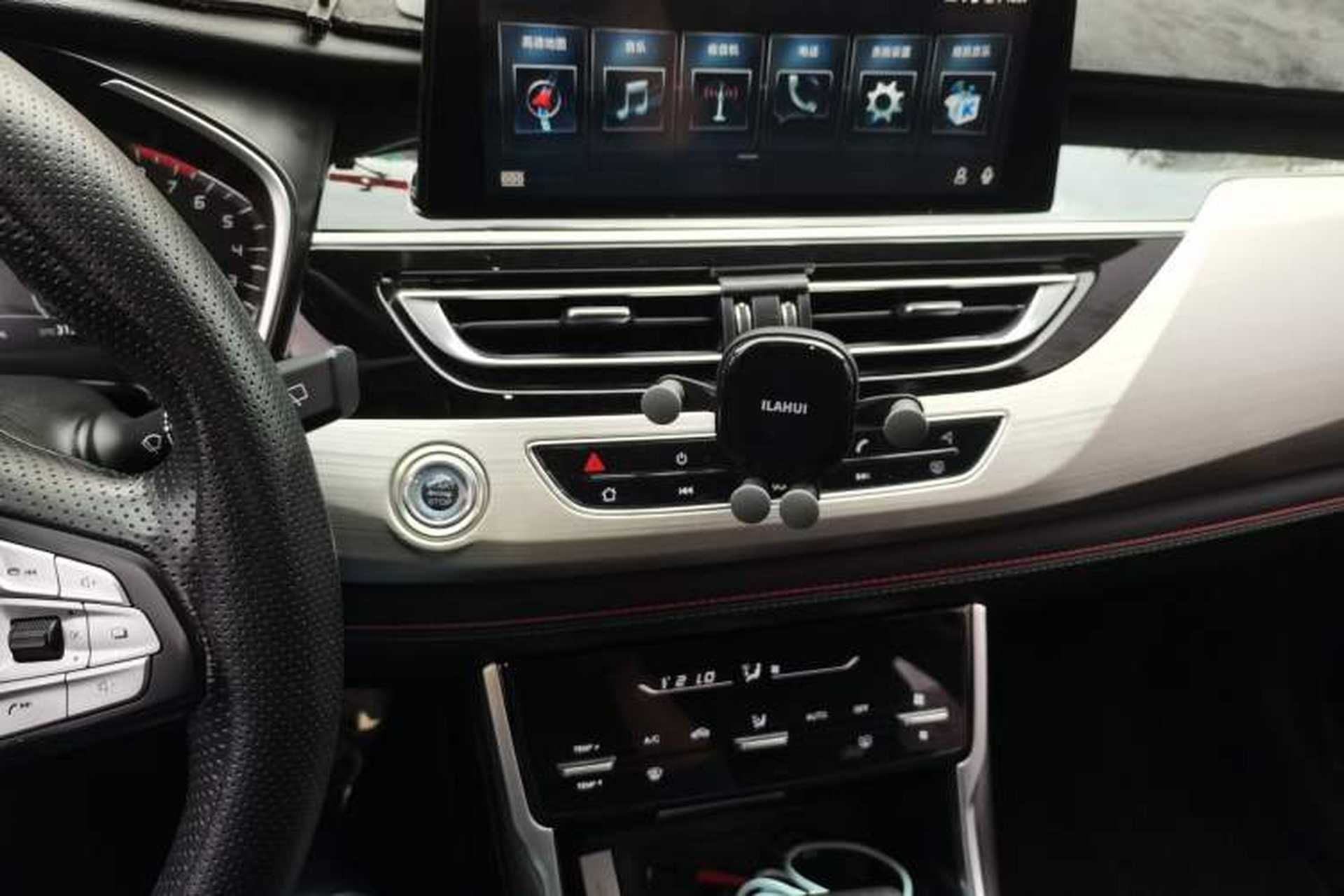 Used CHANGAN CS75 2020 280T Automatic Smart Edition China VI Standard Audio And AC Panel