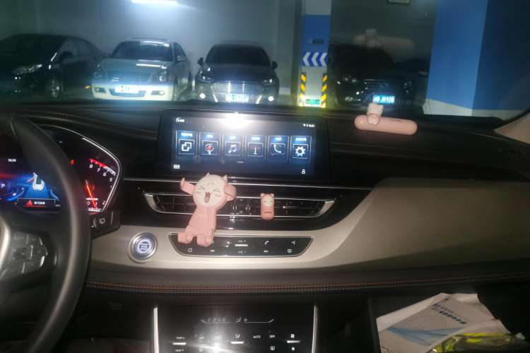 Used CHANGAN CS75 2020 280T DCT Luxury Model China VI Standard Audio And AC Panel