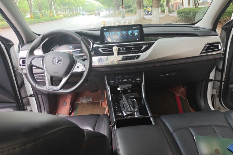 Used CHANGAN CS75 2020 280T DCT Luxury Model China VI Standard Center Console