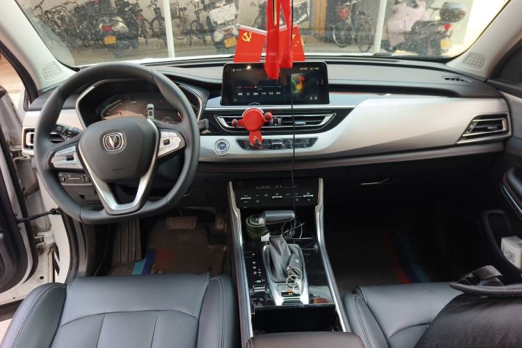 Used CHANGAN CS75 2020 280T DCT Luxury Version China VI Standard Center Console