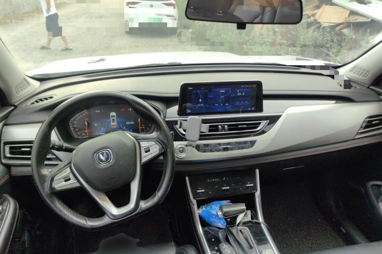 Used CHANGAN CS75 2020 280T Automatic Smart Edition China VI Center Console