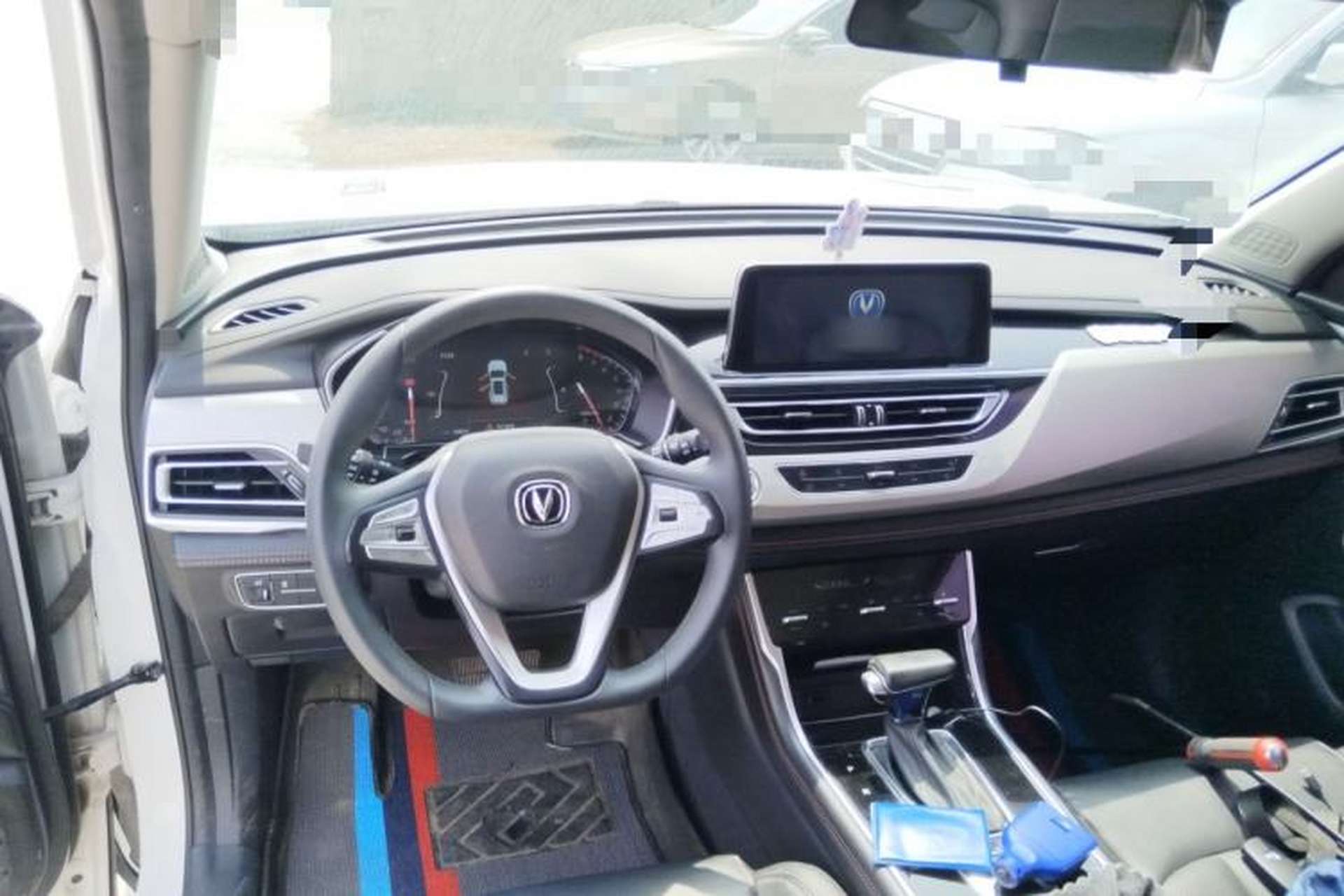 Used CHANGAN CS75 2020 280T DCT Luxury Version China VI Standard Center Console