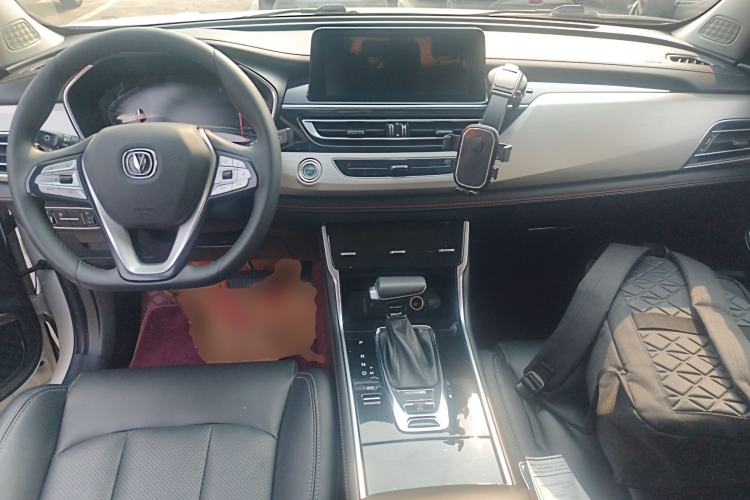 Used CHANGAN CS75 2020 280T DCT Luxury Version China VI Standard Center Console