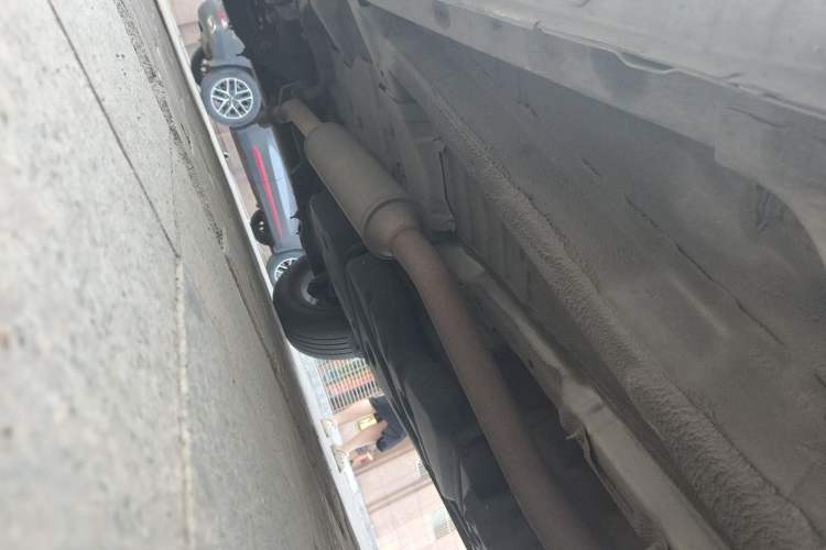 Used CHANGAN CS75 2020 280T Manual Elite Version China VI Standard Chassis Front Right