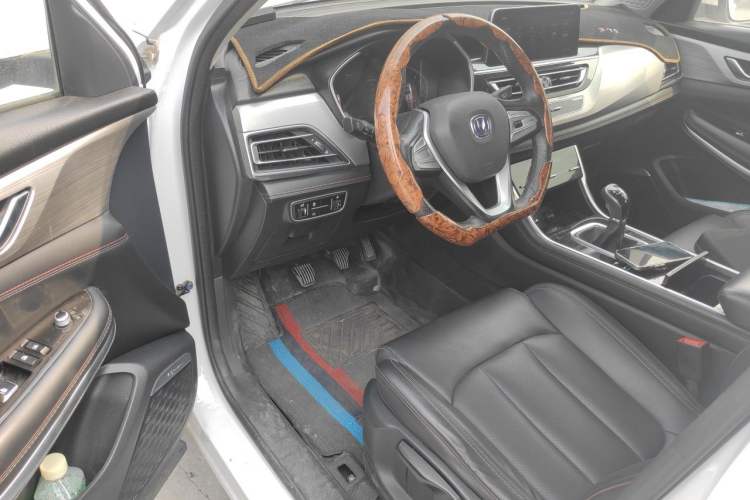 Used CHANGAN CS75 2020 280T Manual Smart Edition China VI Standard Driver Seat